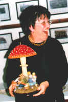 Katie & amanita lamp.jpg (667831 bytes)