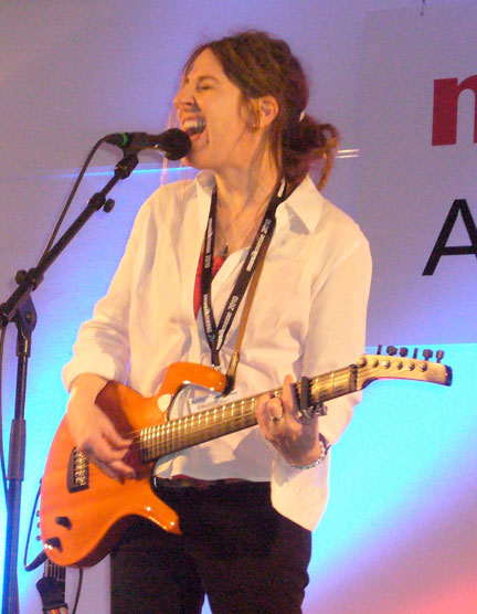 sonia acoustic stage