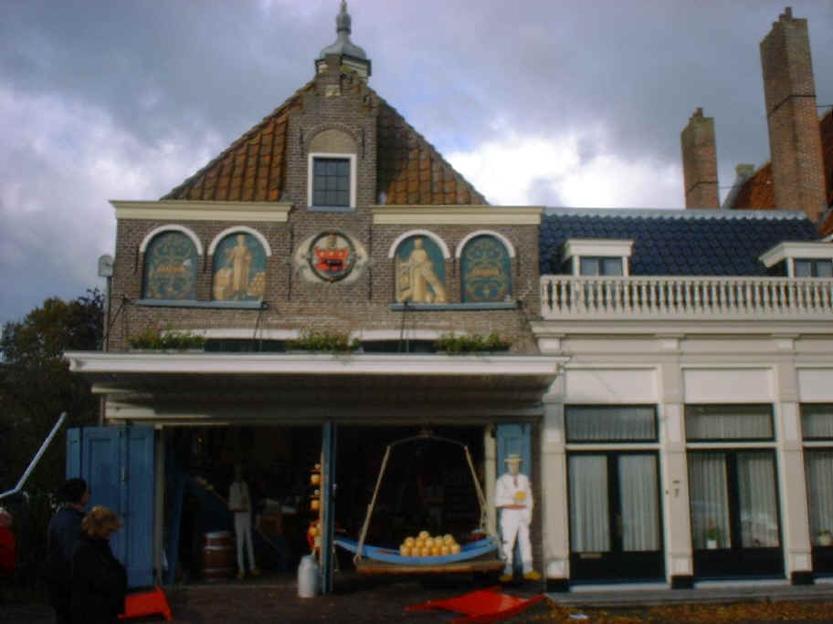 Amst 08.JPG (107318 bytes)