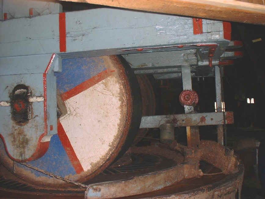 Amst 25.JPG (134773 bytes)