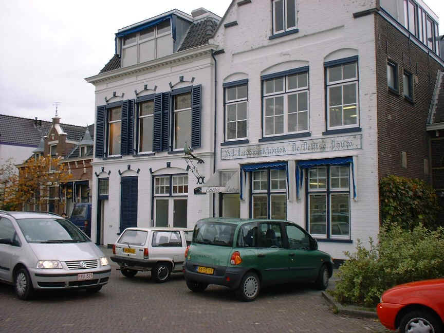 Amst 34.JPG (167551 bytes)