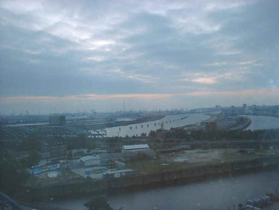 Hamburg 03.JPG (80689 bytes)