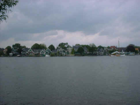 Ice Lake a.JPG (65150 bytes)