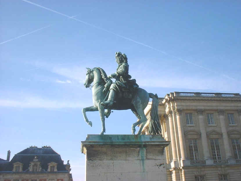 Paris 18.JPG (89549 bytes)