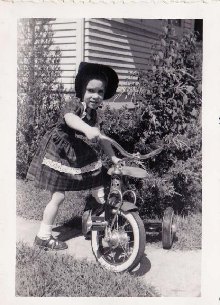 diannehavingfunwithhertricyclesep1951.jpg
