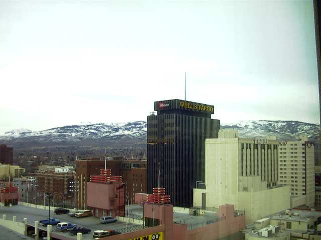 Reno-snow2.jpg (29339 bytes)