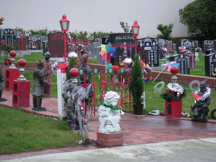 chinesefilipinocemetery1