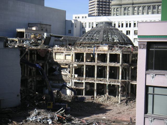 emporium01