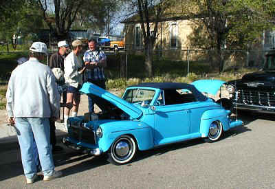 minicar1.jpg (51593 bytes)