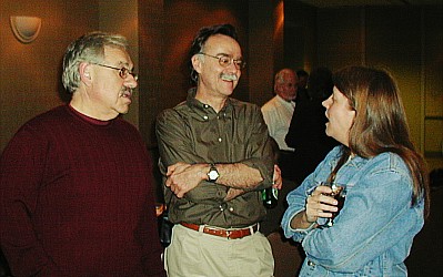 3some1.jpg (37272 bytes)