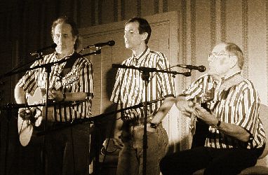 trio5richgonz250.jpg (30240 bytes)