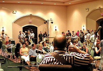 P8171300ws.JPG (44250 bytes)