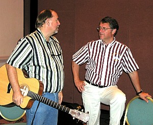 P8181386ws.JPG (33745 bytes)
