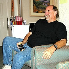 P8171153ws.jpg (26397 bytes)