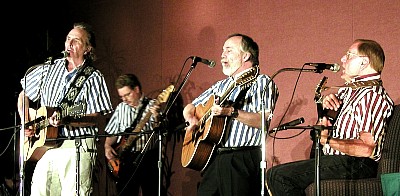P8171309ws.JPG (37856 bytes)
