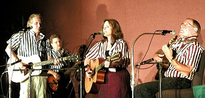 P8171337ws.JPG (36763 bytes)