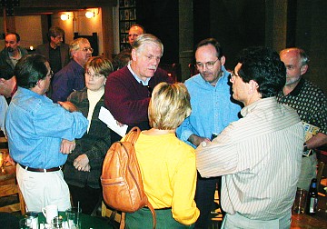 P4244667sm.jpg (42534 bytes)
