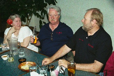 dinner5a.jpg (44480 bytes)