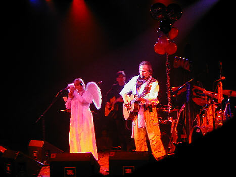stage1b34.jpg (32825 bytes)
