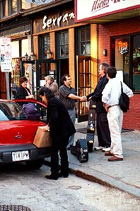 johnarrives.jpg (29809 bytes)