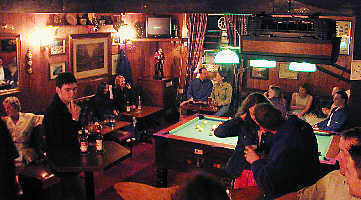 mainroom1.jpg (20656 bytes)