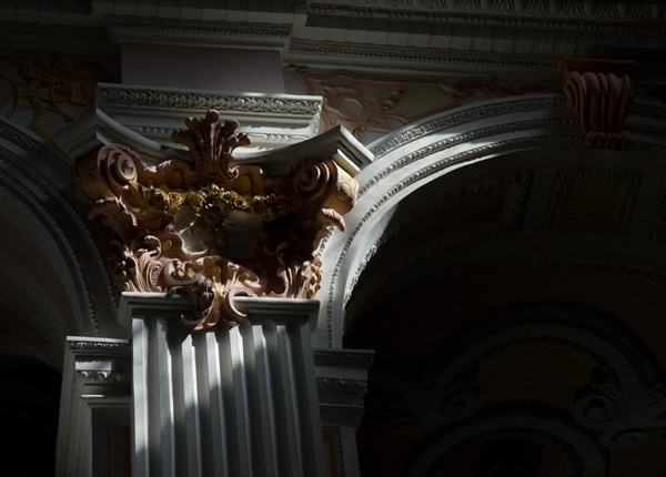 DSC_8347 Column - Jesuit Church, Luzern, Switzerland