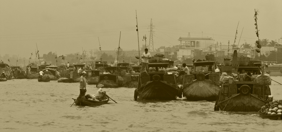 0108_DSC3764 Floating Market Panorama