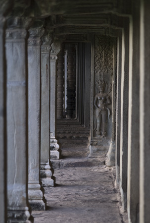 0111_DSC3433 Angkor Hallway