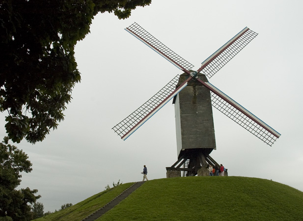 0150DSC_4708 Mary and Windmill - Bruge Brussels
