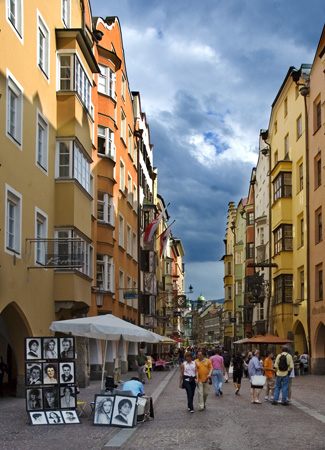 0151DSC_8203 Strolling Innsbruck