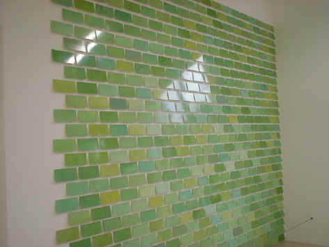 Art 01.JPG (86445 bytes)