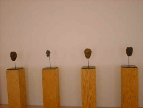 Art 08.JPG (45074 bytes)