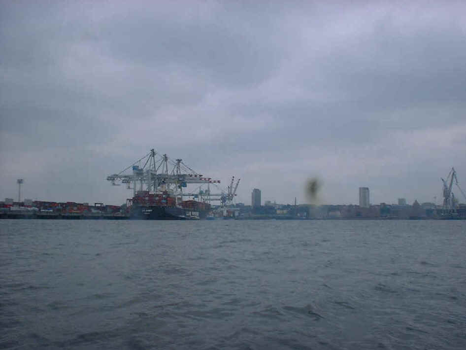 Hamburg 09.JPG (71250 bytes)