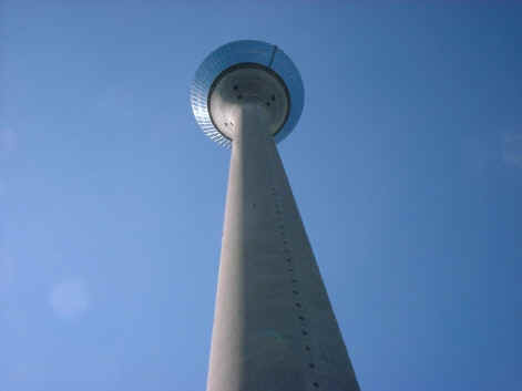 Tower Base.JPG (49609 bytes)