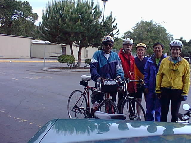 [Image of cyclists before the ride]