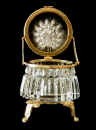 gold.footed.crystal.jpg (57516 bytes)