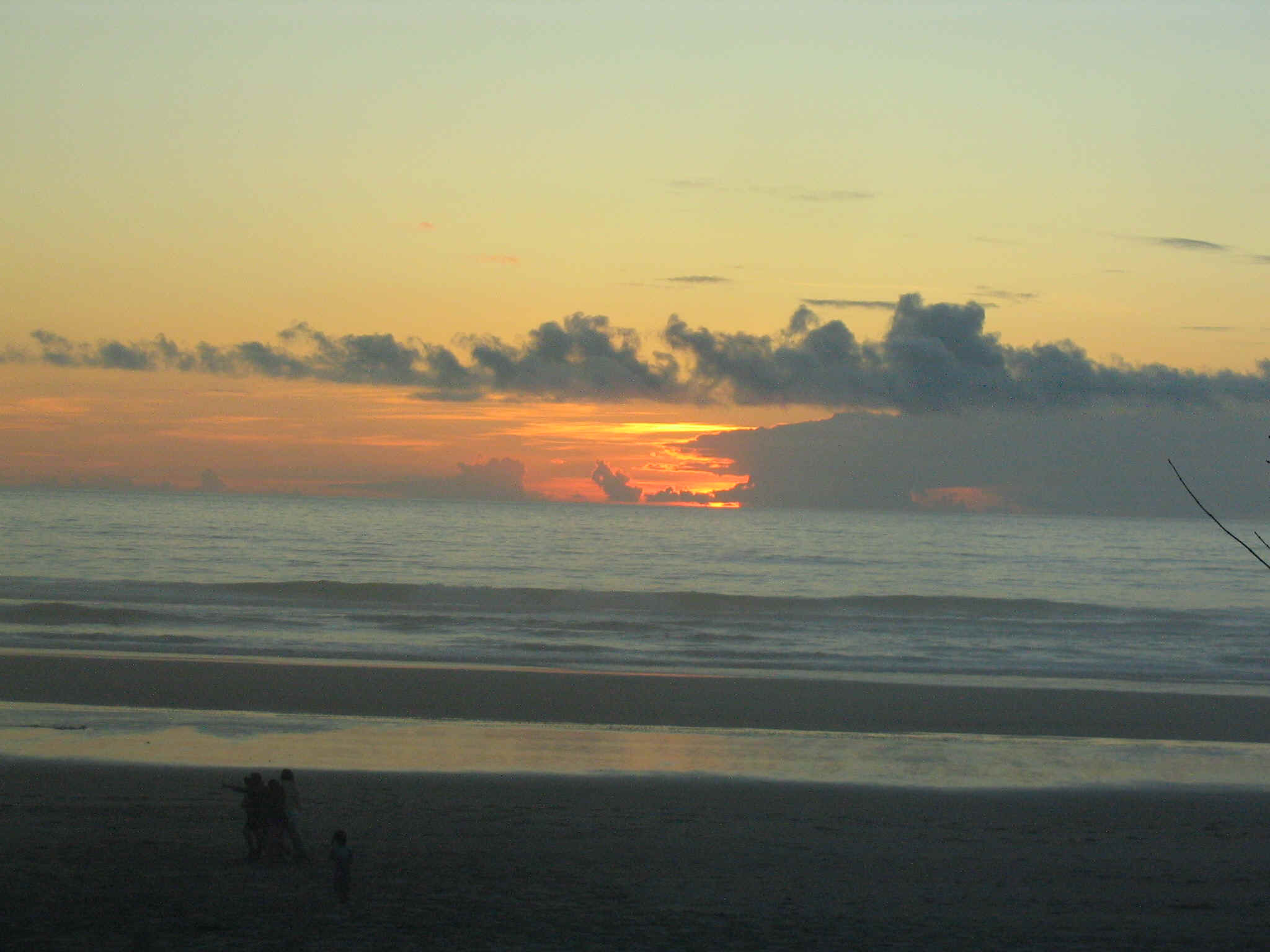 153_5367.JPG (662960 bytes)