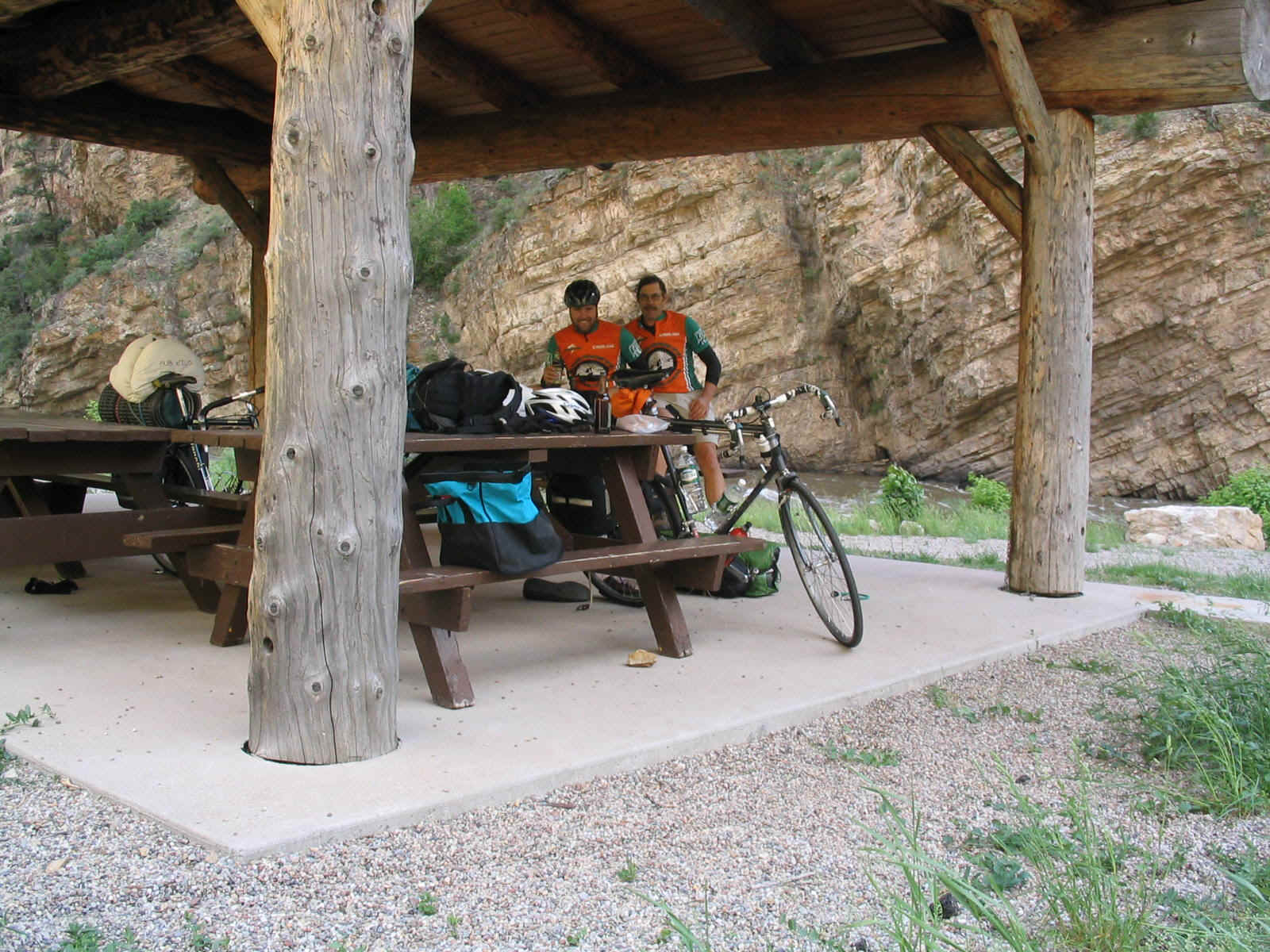 BikeTrip'03 013.jpg (385225 bytes)