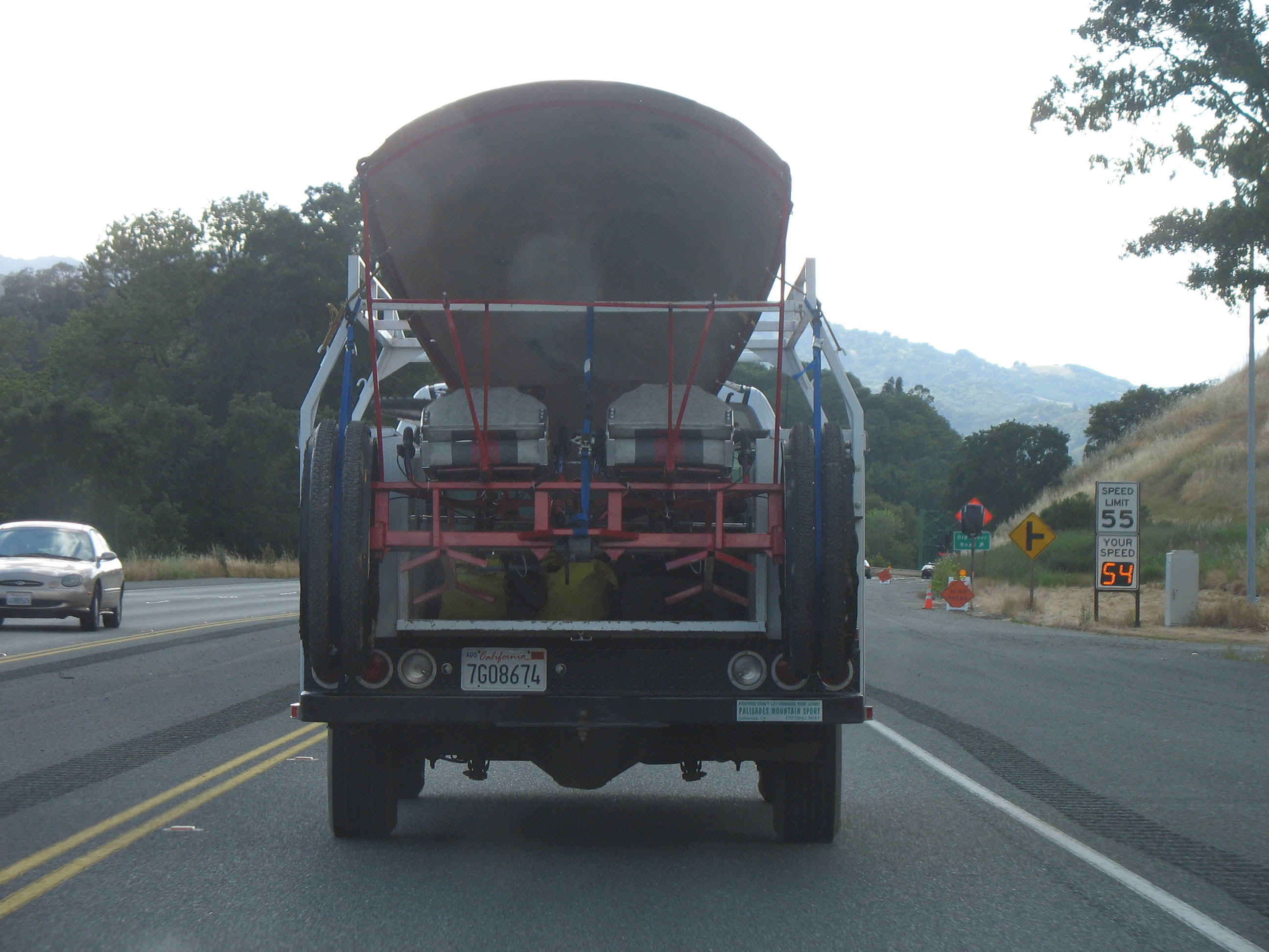 Booster truck.jpg (491491 bytes)