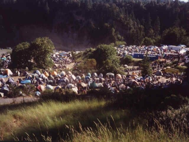 Fern-'stoga - Harley encampment.BMP (921654 bytes)