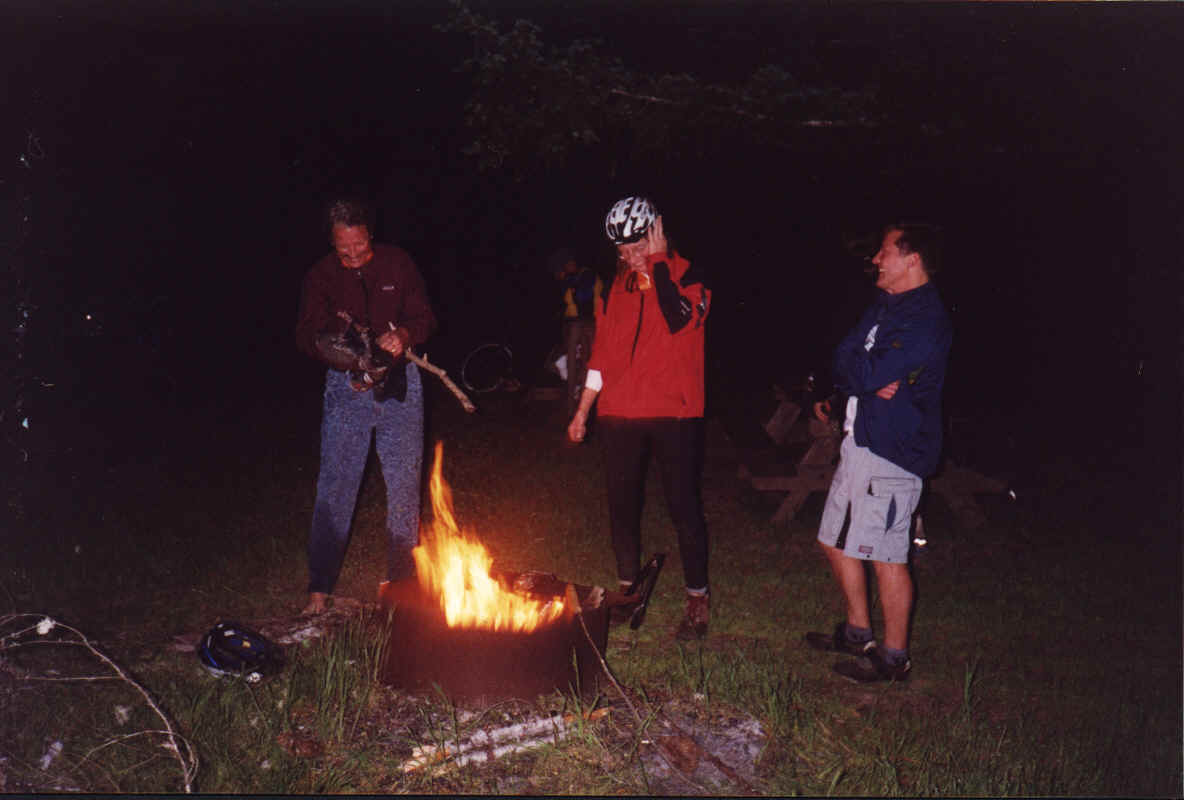 Law and Order - campfire.BMP (2841654 bytes)