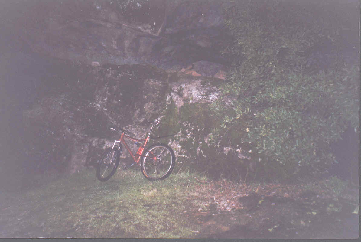 Two Riders - Wind Cave.BMP (2867254 bytes)