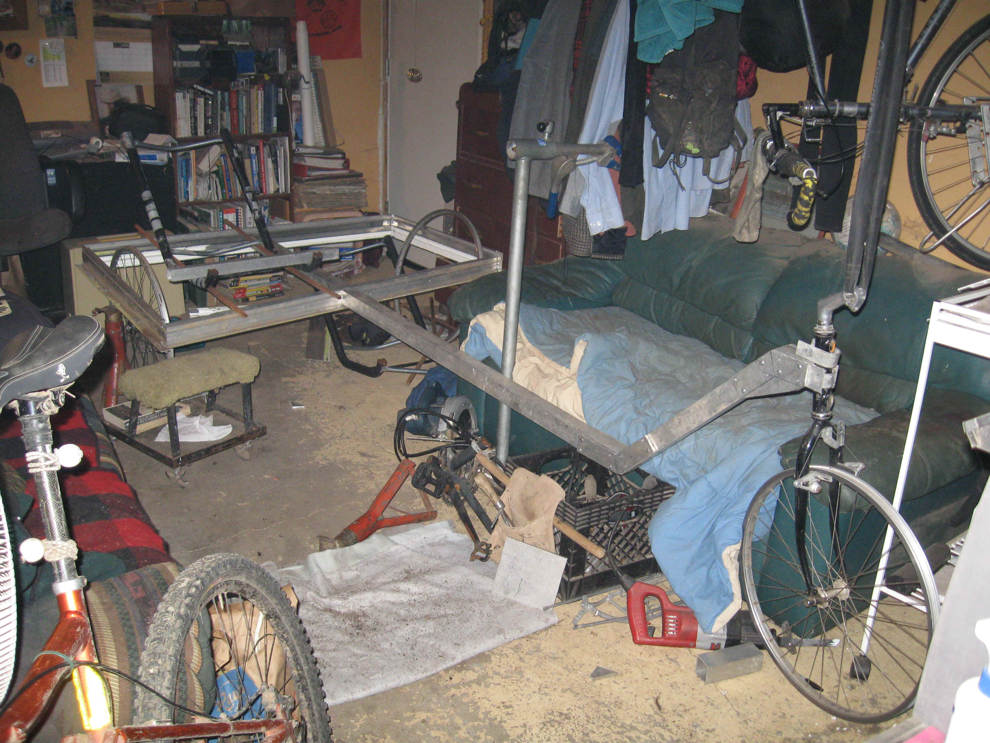 early002.jpg (2764681 bytes)