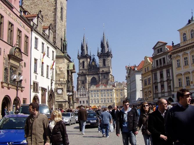prague20060408_square034.jpg