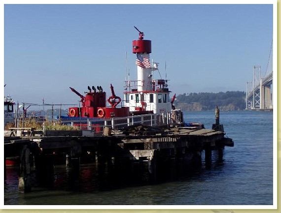 sf20050703fireboat_34.jpg