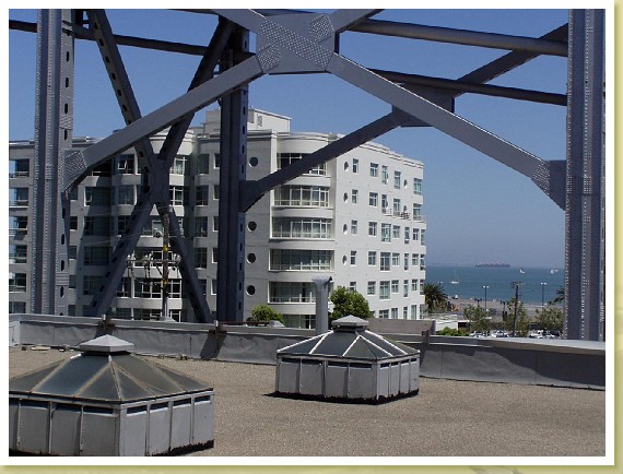 sf20050703rn_16.jpg