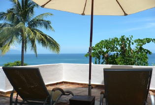 Veranda open to tropical sea breezes