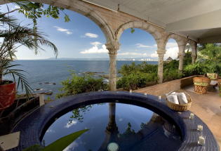 Spa with view of Bay and City.