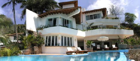 Luxurious Oceanfront Villa