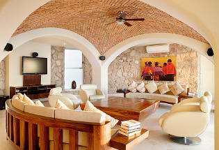 Large Comfortable sitting area with view of Banderas Bay.